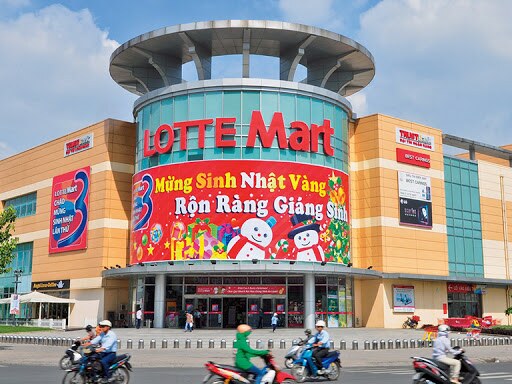 Emart "bỏ chạy", các đại gia bán lẻ ngoại đang làm ăn ra sao tại Việt Nam?