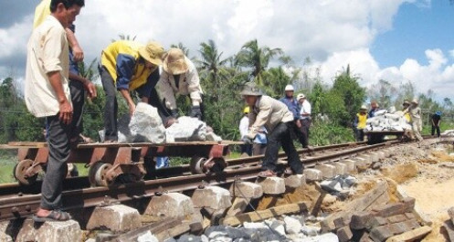 Tổng công ty Đường sắt bác bỏ cáo buộc giúp “sân sau” trục lợi trong đấu giá