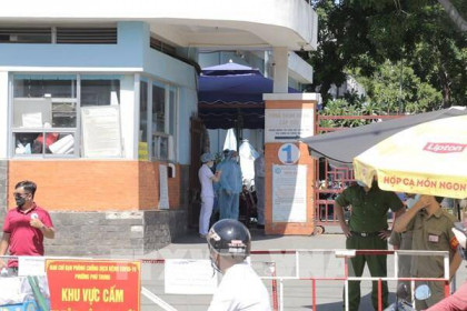 Khẩn cấp phong tỏa Bệnh viện quận Tân Phú, TP.HCM