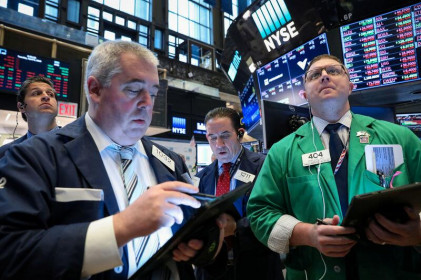 Chỉ số Dow tăng hơn 100 điểm khi thị trường giao dịch trở lại