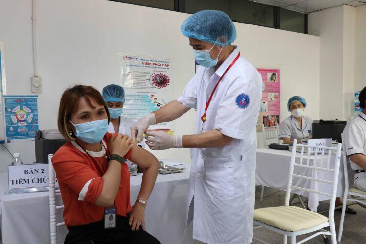 Quỹ vaccine phòng Covid-19: Thủ tướng Phạm Minh Chính kêu gọi, hàng nghìn tỷ đồng được chuyển vào tài khoản