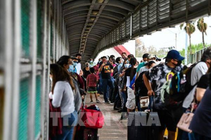 Mỹ chấm dứt chương trình nhập cư "Ở lại Mexico"