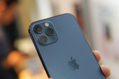 iPhone 12 Pro "giá rẻ" đe dọa hàng chính hãng