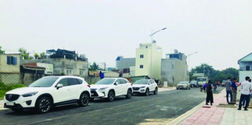 “Sóng ngầm” giá đất lên đô thị