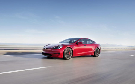 Thất hứa với người dùng, Elon Musk chính thức ngừng sản xuất Tesla Model S Plaid+