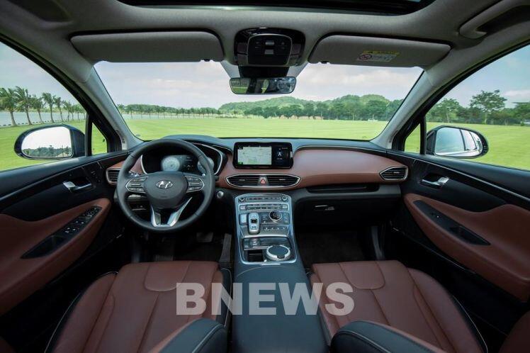 SUV Hyundai Santa Fe thế hệ mới có doanh số bán hàng tăng hơn 50%