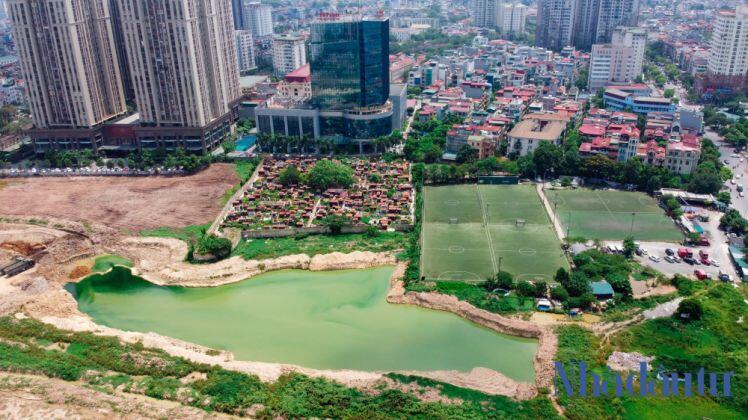 Hà Nội: Đất dự án công viên hồ điều hoà 1.600 tỷ đồng hóa sân bóng, bãi đỗ xe