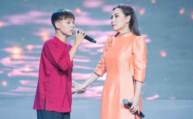 Dính lùm xùm với Hồ Văn Cường, nhà hàng Phi Nhung nhận bão 1 sao, bị kêu gọi tẩy chay