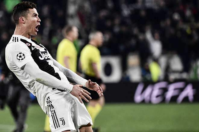 Ngoài Coca Cola, Ronaldo từng nhiều phen khiến cổ phiếu các hãng điên đảo