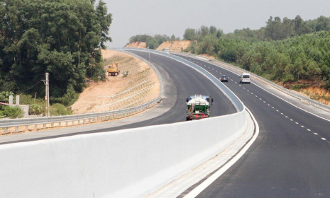 Đèo Cả: Chuyển sàn, tăng vốn, đổi nợ