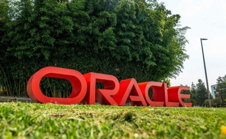 Cổ phiếu giảm đè nặng lên lợi nhuận của Oracle