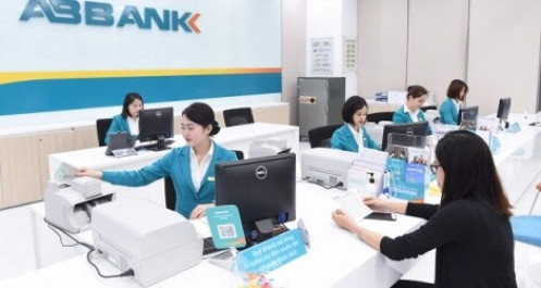 Em gái Phó chủ tịch Vũ Văn Tiền sẽ thoái hết vốn tại ABBank