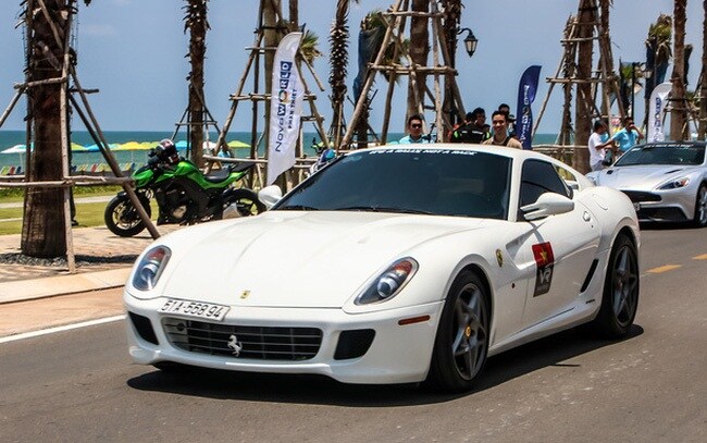 Dân mạng xôn xao về siêu xe Ferrari 599 GTB thứ 2 tại Việt Nam, chủ nhân là ai?
