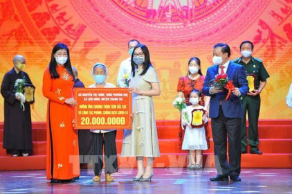 Hơn 1.700 tỷ đồng và 2,5 triệu liều vaccine ủng hộ Hà Nội đẩy lùi dịch COVID-19