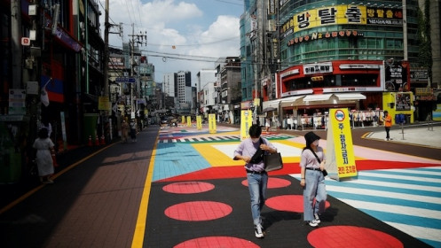 Hàn Quốc cho phép các cuộc tụ họp đông người hơn