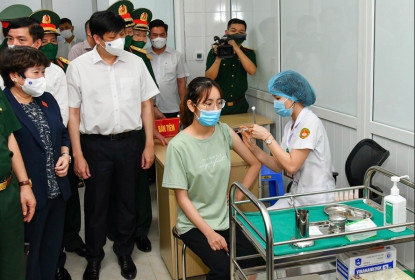 Xin cấp phép khẩn cấp đối với vắc xin phòng Covid-19 "made in Vietnam"