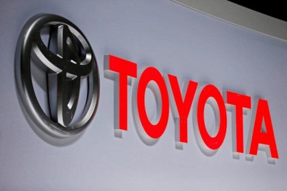 Toyota trở thành nhà sản xuất ô tô bán chạy nhất nước Mỹ