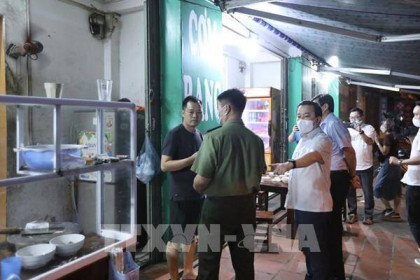 Hà Nội: Nhiều nhà hàng ăn uống vi phạm quy định phòng, chống dịch COVID-19