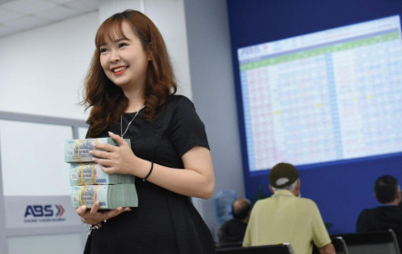 Dòng tiền đón sóng lợi nhuận quý II