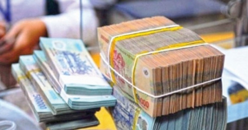 'Lãi suất duy trì thấp ít nhất tới cuối năm'