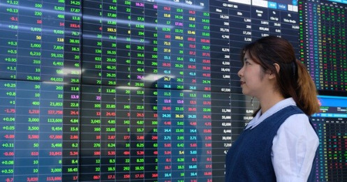 Khối ngoại mua ròng hơn 2.000 tỉ đồng, cao nhất trong 3 tháng nay