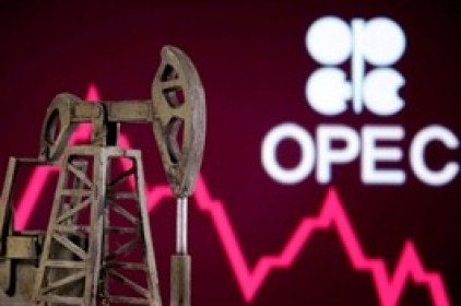 Dầu giảm gần 1.5% trước triển vọng không chắc chắn về nguồn cung từ OPEC