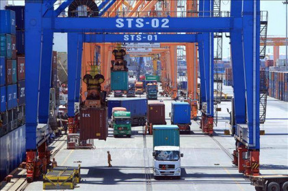Doanh nghiệp Việt Nam và Đức ký kết hợp đồng cung cấp cần cẩu container