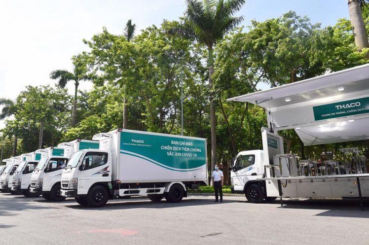 THACO tặng 126 xe chuyên dụng vận chuyển vaccine và tiêm chủng lưu động