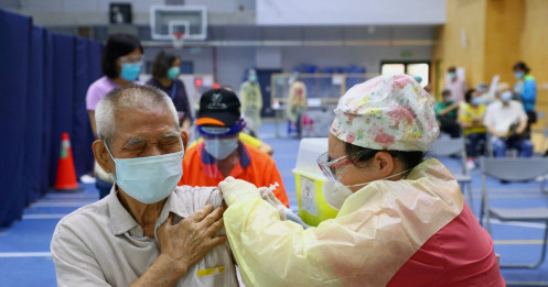Công ty Đài Loan mua 10 triệu liều vắc xin Covid-19 sau cáo buộc Trung Quốc cản trở