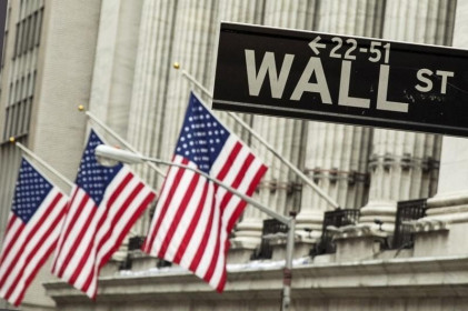 Chứng khoán Phố Wall biến động trái chiều trong phiên mở cửa; Chỉ số Dow giảm 110 điểm