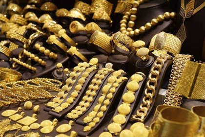 Thị trường vàng ngày 12/7: Giảm nhẹ nhưng vẫn trên ngưỡng 1.800 USD/oz