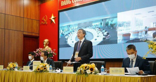 Vietnam Airlines bán 800 triệu cổ phiếu với giá 10.000 đồng/cổ phiếu