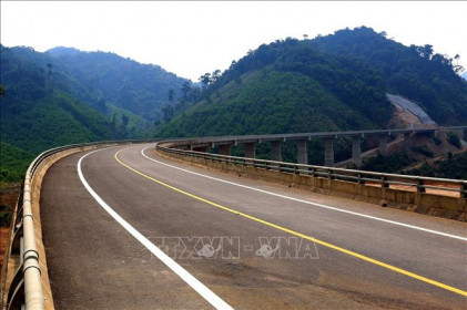 Trao gói thầu gần 1.000 tỷ đồng cao tốc Bắc - Nam đoạn Quốc lộ 45 - Nghi Sơn