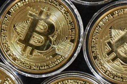 Hoảng loạn khi Bitcoin lao dốc mạnh, về ngưỡng 30.000 USD