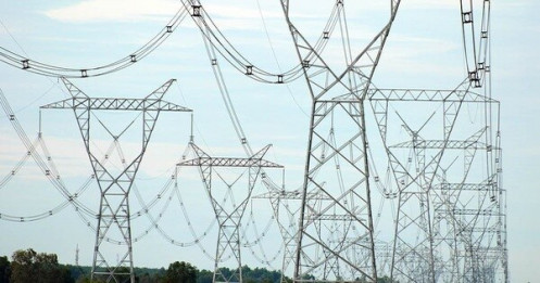 Dự thảo quy hoạch điện VIII tiếp tục bị yêu cầu rà soát kỹ giá và nguồn điện