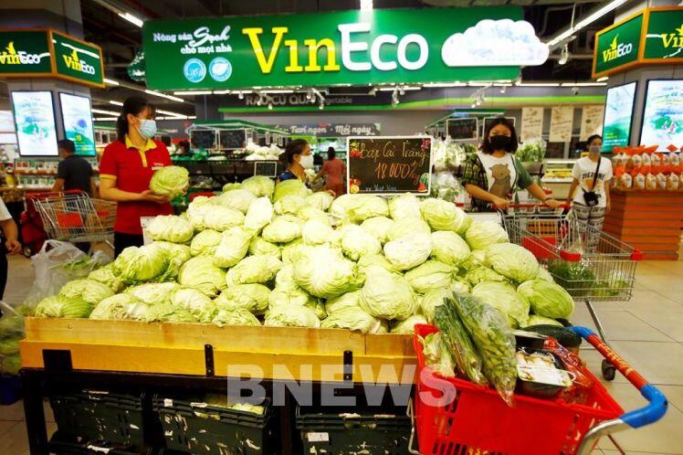 Lượng khách đặt hàng online tại VinMart ở Hà Nội tăng mạnh