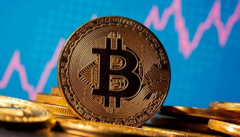 Bitcoin lao dốc không phanh, khoảnh khắc bốc hơi 100 triệu đồng