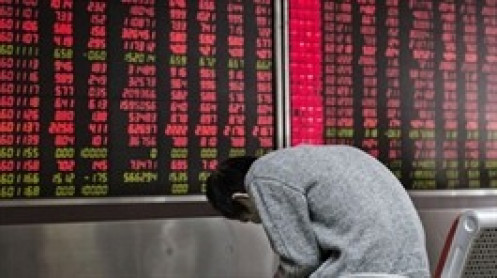 Chứng khoán Trung Quốc tiếp tục bị bán tháo, Hang Seng giảm gần 3%