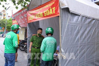 Một ngày phạt 804 vụ vi phạm phòng dịch COVID-19 ở Hà Nội
