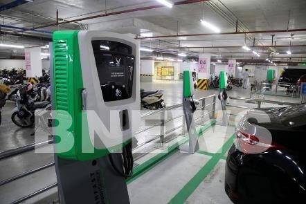 Hơn 8.100 cổng sạc ô tô, xe máy điện VinFast đã được lắp đặt tại 60 tỉnh thành