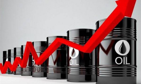 Giá dầu tăng cao, cổ phiếu nhóm dầu khí sẽ lên đỉnh mới?