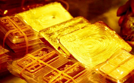 Giá vàng hôm nay 31/7: Thông tin kinh tế đã khiến vàng đảo chiều giảm mạnh