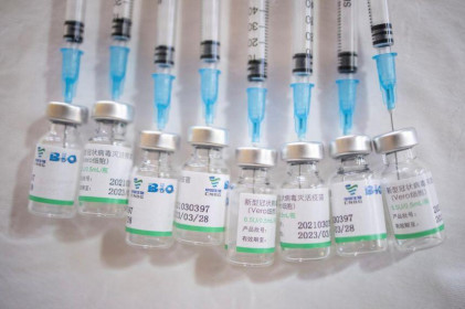 Hiệu quả vaccine Sinopharm và Sinovac của Trung Quốc khi sử dụng tại các nước thế nào?