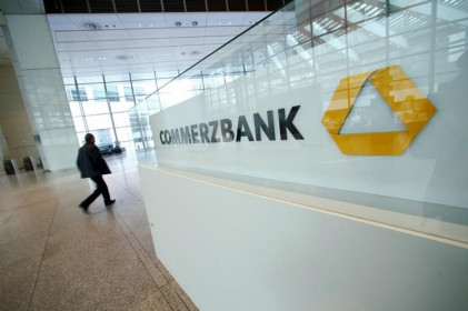 Hợp đồng tương lai châu Âu cao hơn, Commerzbank báo cáo lỗ hàng quý
