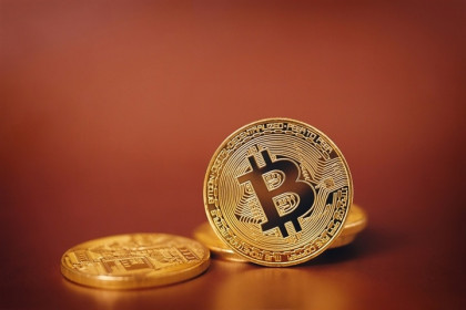 Giá Bitcoin hôm nay 4/8: Bitcoin và loạt tiền ảo lao dốc