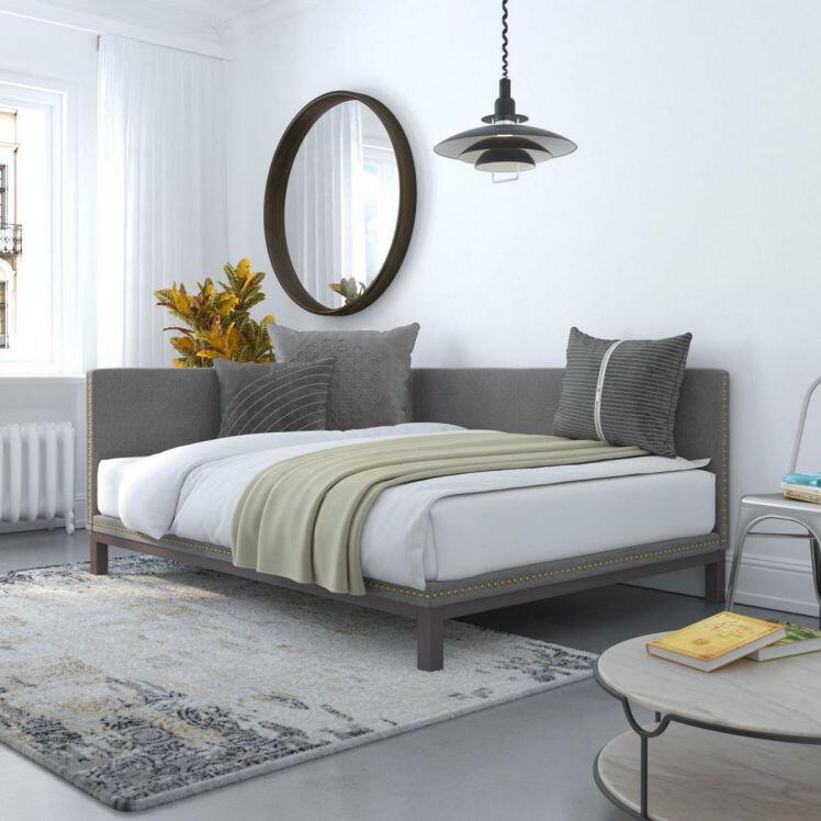 7 mẹo dùng đồ nội thất giúp phòng ngủ mát mẻ mà không cần điều hòa