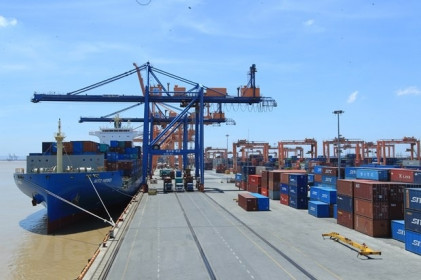 Tháng 7: Xuất khẩu giảm tốc do dịch COVID-19, nhập siêu 1,7 tỷ USD
