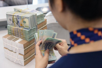 Áp lực dự phòng gia tăng với các ngân hàng