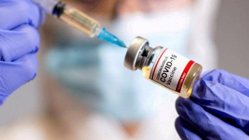 Giới chuyên gia nói gì về việc đã tiêm đủ vaccine vẫn có thể mắc Covid-19?