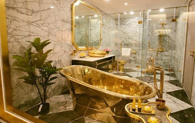 Khách sạn dát vàng hơn 100 triệu USD của Việt Nam lên báo Trung Quốc